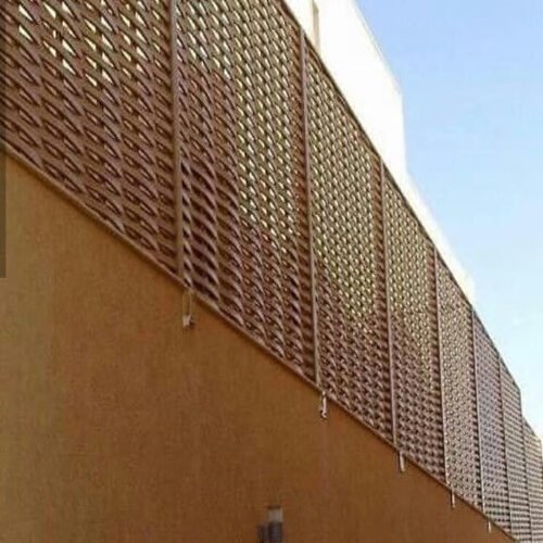 مظلات وسواتر الرياض | تركيب جلسات ساندوتش بانل في الخرج